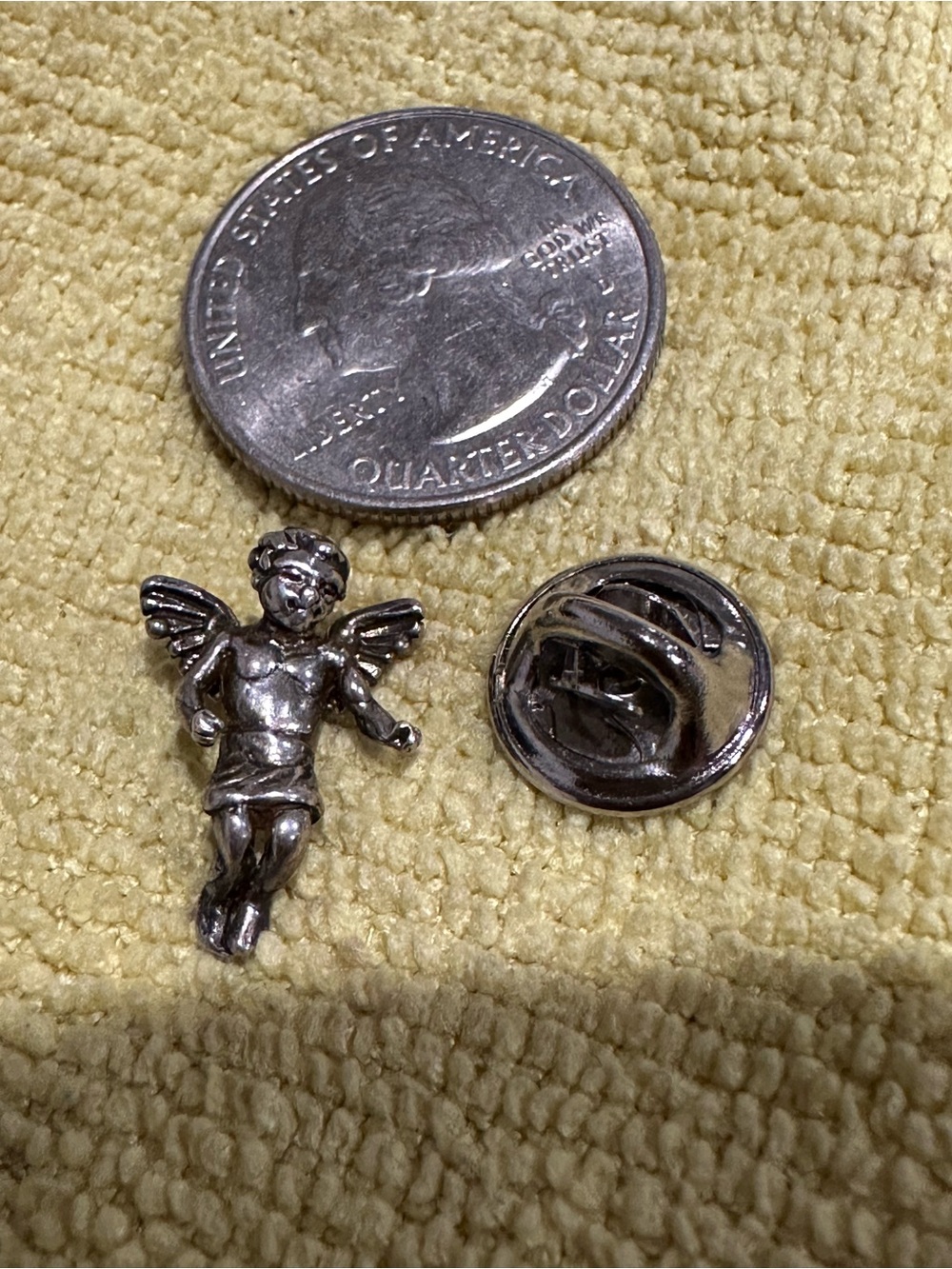 Silver Angel Lapel Pin with Clutch